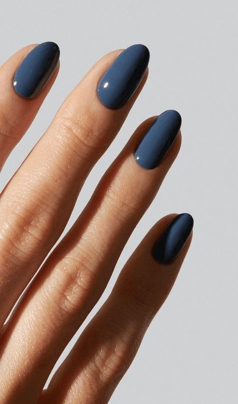 Dark Blue Grey Nails, Blue Sweater Nails, Manicure Ideas Simple, Manicure Ideas French, Manicure Ideas Spring, Winter Nail Color Ideas, Dark Blue Winter Nails, Simple Manicure Ideas, Men Manicure