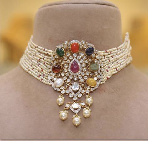 Beaded Wedding Jewelry, Gold Jewelry Prom, Bridal Necklace Designs, Gold Jewelry Outfits, Diamond Pendants Designs, Fancy Jewelry Necklace, Pearl Jewelry Design, Antique Jewellery Designs, Beautiful Gold Necklaces