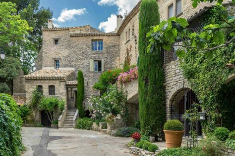 Provence France, Beautiful Villages, Lavender Fields, Best Places To Visit, Provence, Places To Visit, Lavender, France