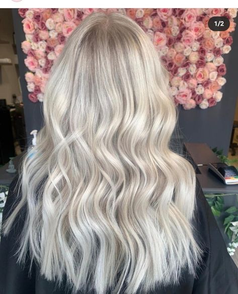 Platinum Blonde Hairlights, Sandy Platinum Blonde Hair, White Blonde Babylights, Really Blonde Balayage, Platinum Blonde Hair With Dimension, Blended Platinum Blonde, Platinum Highlights On Blonde Hair, Really Blonde Highlights, Frosty Blonde Hair