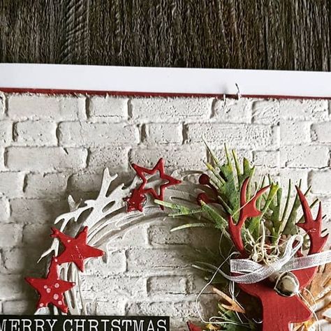 karen Murdoch on Instagram: “Christmas Wreath II- Created using @sizzix @tim_holtz dies and embossing folder #timholtzholiday2020 #timholtz #timholtzaddicts…” Tim Holtz Christmas 2024, Sizzix Christmas Cards, Tim Holtz Christmas Cards, Tim Holtz Christmas, Tim Holtz Sizzix Dies, Tim Holtz Dies, Foliage Wreath, Tim Holtz Sizzix, Ranger Ink