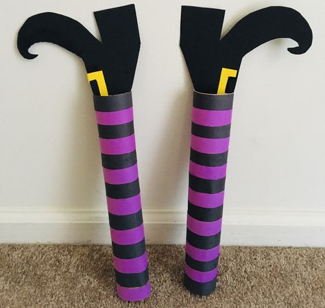 Witches Boots With Tissue Rolls Witches Boots, Witch Boots, Black Construction Paper, Halloween Images, Fun For Kids, Paper Rolls, Colored Paper, Halloween Crafts, Yellow Black