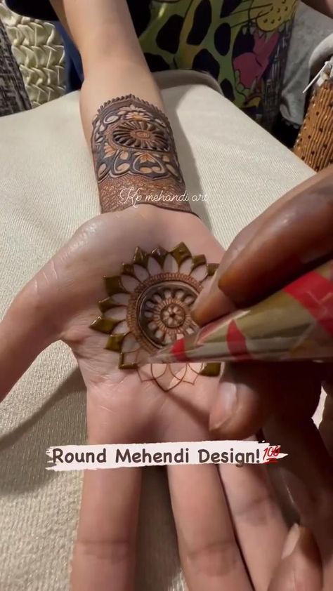 #mehandidesigns #heenadesigns #simplemehandidesigns #bridalmehandidesigns #gulfmehandi #arabicmehandi Simple Classy Mehendi Designs, Mehandi Designs Round, Mehendi Circle Design, Round Mehndi Designs Circles, Mehndi Designs For Bridesmaid, Teej Mehendi Design Simple, Back Hand Mehndi Designs Stylish Unique Simple, Mehadi Degine Simple, Mehandi Designs Videos