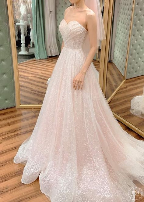 Winter Wonderland Wedding Dress, Night Gown Dress, Wedding Gown Inspiration, Sparkly Wedding Dress, Sparkle Wedding Dress, Classy Wedding Dress, Indian Dresses Traditional, Mom Wedding, Elegant Wedding Dress