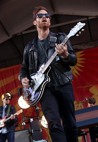 Dan Auerbach Style, Dan Auerbach, Black Keys, Band Outfits, Crush Pics, Stage Outfit, The Black Keys, Blues Rock, Love Languages