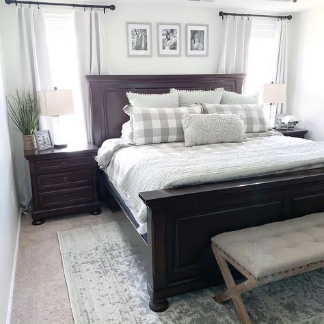 Easy Decluttering, Sw Alabaster, Dark Wood Bedroom Furniture, Dark Wood Bedroom, Dark Brown Furniture, Dark Bedroom Furniture, Brown Furniture Bedroom, Bedroom Decor Dark, Wardrobe Bedroom