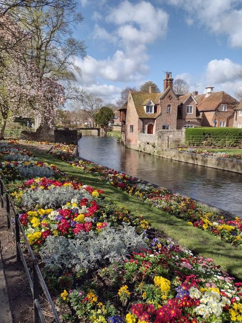 British Garden Aesthetic, British Town Aesthetic, Canterbury Aesthetic, England Countryside Aesthetic, Britain Countryside, Europe Countryside, British Countryside Aesthetic, British Scenery, Uk Countryside