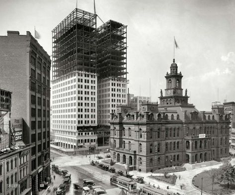 Book Tower, Williamsburg Bridge, Detroit History, Plant Structure, Detroit City, Big Building, Banks Building, Detroit Area, Colorized Photos