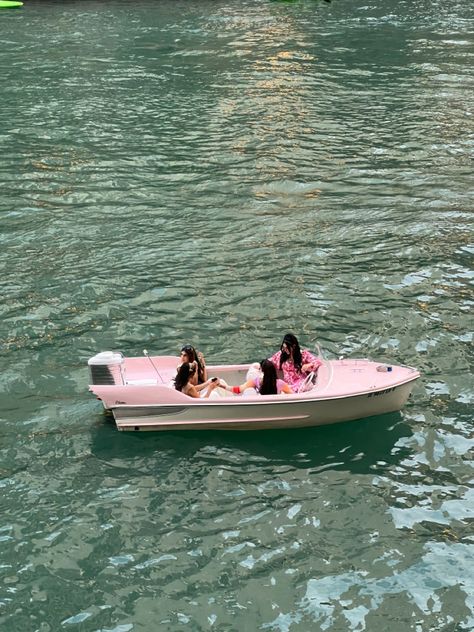 Boat License Aesthetic, Barbie Land Aesthetic, Pink Aesthetic Old Money, Barbie Boat, Summer Boat Aesthetic, Pink Boat, Pink Boat Aesthetic, Paris Hilton Aesthetic, Boat Driving Aesthetic