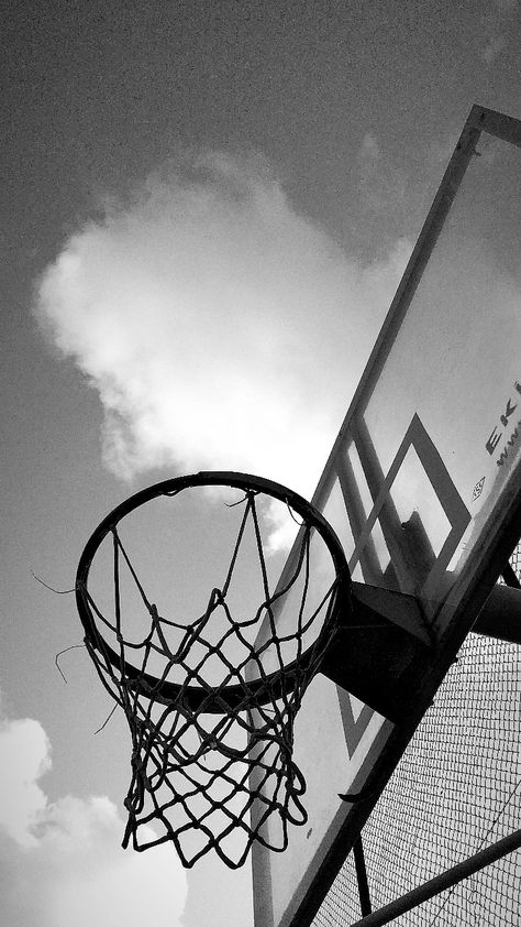 Basketball Hoop Drawing, Basketball Court Pictures, Grey Wallpaper Phone, Jordan Wallpapers, Basketball Vintage, Bangalore City, White Basketball, Basketball Wallpaper, Anime Book