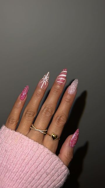 Pink And White Nails With Sparkle, Girly Holiday Nails, Pink Nail Designs Christmas, Pink Holiday Nails Christmas, Pink Sparkly Chrome Nails, Pink Xmas Nails Sparkle, Pink Sparkly Christmas Nails, Red And Pink Holiday Nails, Christmas Nail Sets Pink