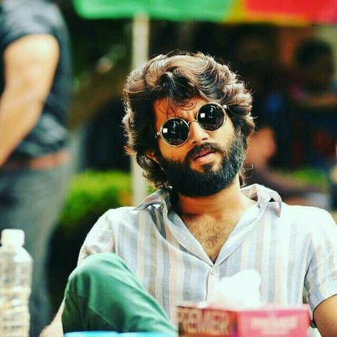 #kukkuuu Arjun Reddy, South Hero, Vijay Deverakonda, Vijay Actor, Vijay Devarakonda, Shahid Kapoor, Galaxy Pictures, Actor Picture, Actors Images