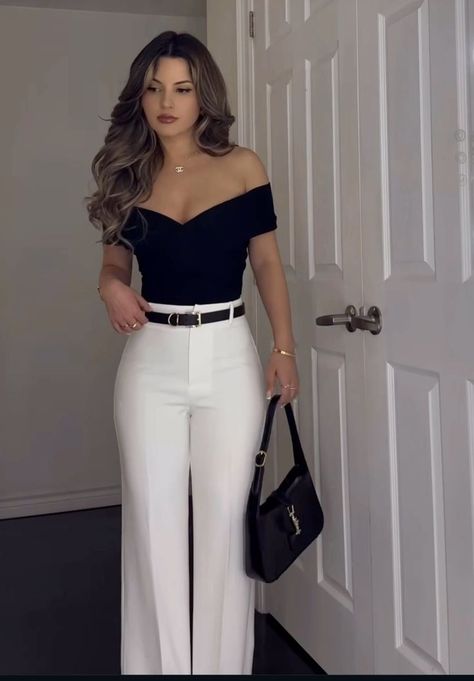 19 Aesthetic, Aesthetics Clothes, Money Woman, Cute Professional Outfits, Aesthetic Birthday, Office Clothes, Professional Outfits Women, Business Outfits Women, Stylish Work Attire