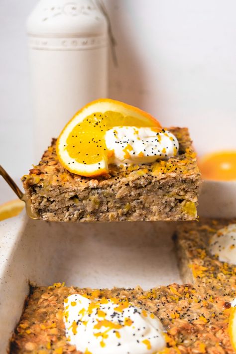 Orange Poppyseed Baked Oats - Athlete Lunchbox Orange Oatmeal, How To Make Orange, Better Food Choices, Meal Prep For Beginners, Breakfast Meal, Flax Egg, Banana Milk, Orange Creamsicle, Baked Oats