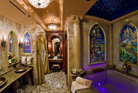 The Most Exclusive Hotel Room In The World: Inside Disney's Castle Cinderella Suite, Disney Bathroom, Casa Disney, Fancy Bathroom, Castle Rooms, Disney Tourist Blog, Disney Rooms, Famous Castles, Suite Bathroom