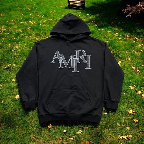 AMIRI Black Crew Neck T-Shirt Sweatshirt Hoodie Amiri Hoodie, Black Hoodie Men, Cotton Hoodie, Colorful Hoodies, Black Hoodie, Patch Logo, Neck T Shirt, Quality Fabric, Black And Grey