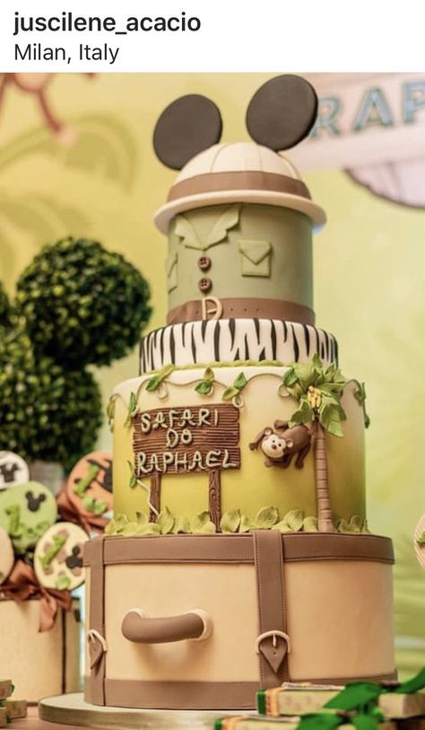 Festa Safari Baby, Safari Baby Shower Cake, Safari Theme Birthday Party, Mickey First Birthday, Jungle Thema, Mickey Birthday Party, Jungle Theme Birthday, Mickey Safari, Safari Theme Birthday