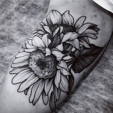 11.1k Likes, 25 Comments - ➕BLACKWORKERS➕ (@blackworkers) on Instagram: “Tattoo by @fetattooer #blackworkers #blackworkers_tattoo #bw #tattoo #blackwork #blacktattoo” Cute Sunflower Tattoo, Shine Tattoo, Sunflower Tattoo Meaning, Architecture Texture, Sunflower Tattoo Thigh, Sunflower Tattoo Simple, Sunflower Tattoo Sleeve, Sunflower Tattoo Shoulder, Shin Tattoo