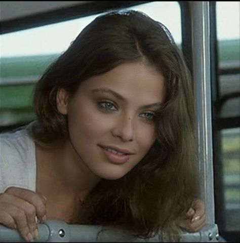 Ornella Muti Aesthetic, Face Claims Italian, Italian Face Claim, Beige Blonde Hair, Ornella Muti, Y2k Hairstyles, Soft Beauty, Beige Blonde, Italian Actress