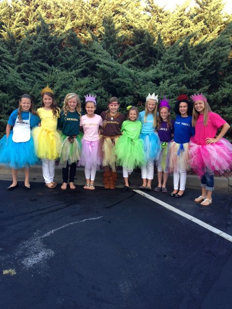 Our "take" on Disney Princesses~labelled tshirts and coordinating tutus. Great for tweens/teens. This was Homecoming "Character Day" at school. Disney Day At School Costumes, Disney Dress Up Day School Costume Ideas, Disney Princess Spirit Week, Princess Group Costumes, Disney Princess Group Costumes, Disney Homecoming, Princesses Halloween, Disney Princess Halloween Costumes, Women Standing