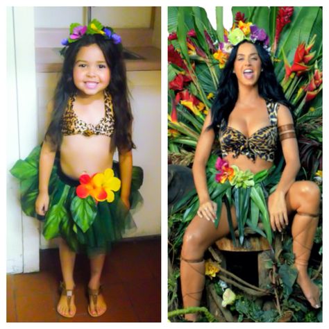 Katie Perry Toddler costume, Roar video Katie Perry Costume, Katy Perry Roar Outfit, Katy Perry Roar Costume, Katy Perry Costume Diy, Katy Perry Costume California, Katy Perry Halloween Costume, Roar Song, Katy Perry California Girls Costume, Katy Perry Birthday