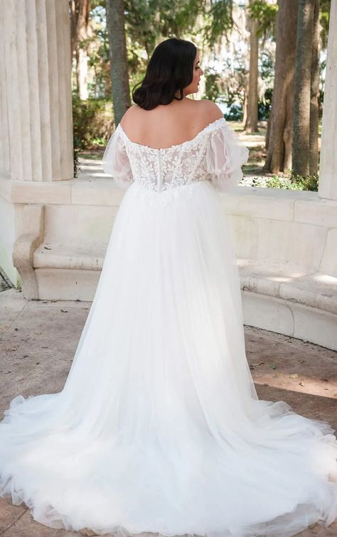 Boho Plus Size Wedding Dress with Lace and Tulle Off-the-Shoulder Sleeves - Style 7573+ from Stella York Second Wedding Dress Over 40 Boho, Plus Size Boho Wedding Dress, Wedding Dress Over 40, Stella York Bridal, Curvy Wedding Dress, Curvy Wedding, Tiered Tulle Skirt, Second Wedding Dresses, Boho Plus Size