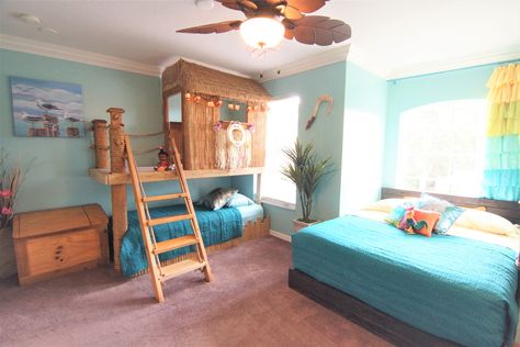 Cute, Moana themed room, but will need to find a shorter platform. Moana Theme Bedroom Ideas, Tiki Playhouse, Girls Ocean Bedroom, Moana Bedroom, Moana Room, Ocean Bedroom, Boat Bed, Princess Bedrooms, Ocean Themed Bedroom