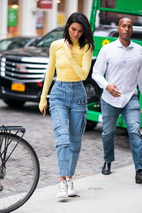 Italian Street Style, Berlin Street Style, Kendall Jenner Outfits Casual, Stile Kendall Jenner, Rihanna Street Style, Gigi Hadid Street Style, Look Kylie Jenner, European Street Style, Kendall Jenner Street Style