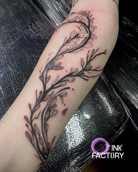 Sea Arm Sleeve Tattoo, Sea Ankle Tattoo, Seaweed Leg Tattoo, Seaweed Wrap Tattoo, Aquatic Plant Tattoo, Weedy Sea Dragon Tattoo, Sea Leg Tattoo, Deep Sea Tattoo Ideas, Kelp Tattoo Seaweed