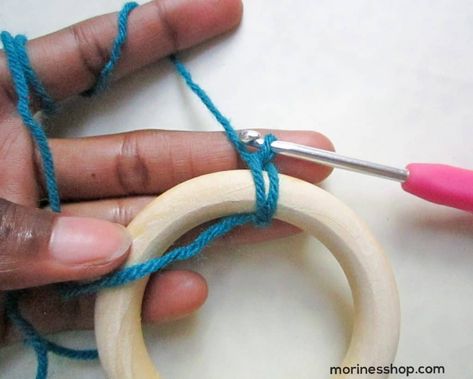 How To Crochet Around a Ring - A Tutorial by Morine's Shop Crochet Curtain Rings Patterns, How To Crochet Around A Ring, Crochet Around A Ring, Crochet Wooden Ring, Curtain Rings Crafts, How To Start Crochet, Crochet Ring Patterns, Wooden Rings Craft, Crochet Christmas Wreath