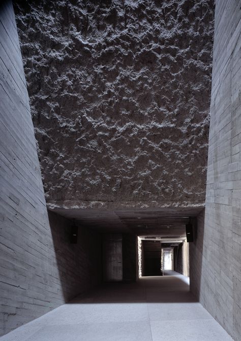 South Tenerife, Architecture Masterpiece, Therme Vals, Architecture Pictures, Installation Architecture, Awesome Architecture, Concrete Walls, Concrete Architecture, Architecture Ideas