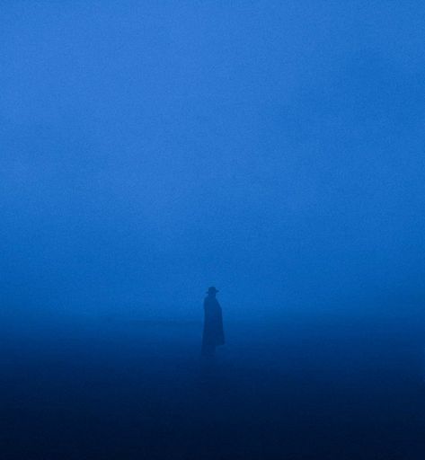 Blue Mist Aesthetic, Blue Fog Aesthetic, Blue Movie Aesthetic, Dark Ambient Aesthetic, Blue Hour Painting, Sadcore Aesthetic, Ambient Aesthetic, Blue Environment, Dark Blue Art