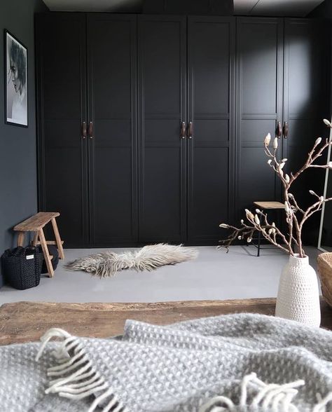 a stylish moody walk in closet design Dark Wardrobe Bedroom, Walking Closet Ideas, Armoire Pax, Loft Area, Ikea Wardrobe, Ikea Pax Wardrobe, Ikea Bedroom, Dark Bedroom, Pax Wardrobe