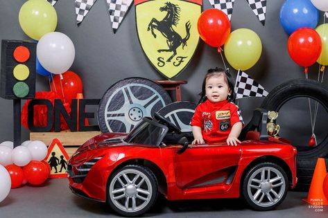 Lightning Mcqueen Photoshoot, Race Car Photoshoot, Racing Baby, Boy Photoshoot, Race Car Themes, Car Photoshoot, Backdrops Kids, Professional Photography Studio, Photoshoot Backdrops