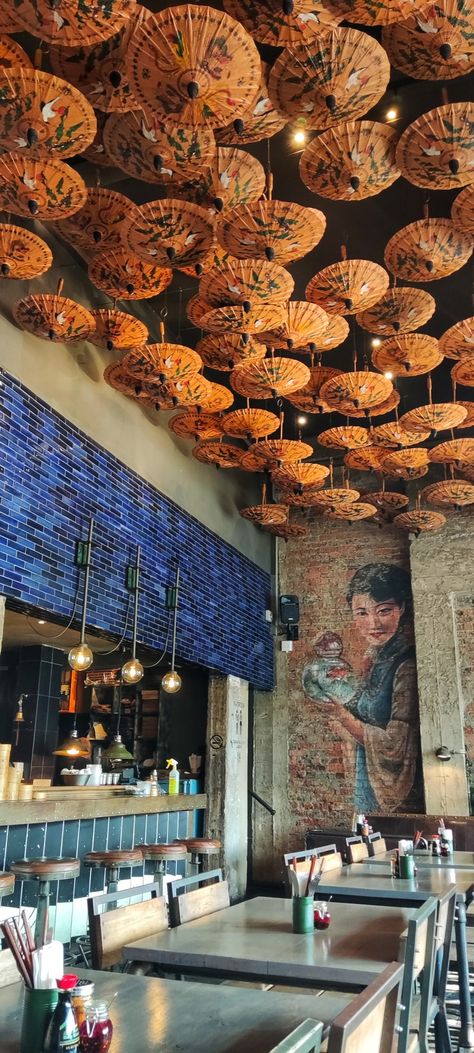 Vietnamese Restaurant Interior Design, Vietnamese Cafe Interior, Modern Vietnamese Restaurant, Thai Restaurant Aesthetic, Vietnam Restaurant Design, Vietnamese Restaurant Interior, Ramen Restaurant Aesthetic, Vietnamese Interior Design, Korean Restaurant Design