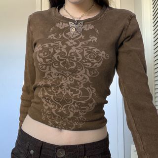 Grunge Clothes Aesthetic, Goth Tops, Harajuku Clothes, Y2k Long Sleeve, Neue Outfits, Crop Top Casual, Corset Crop Top, Retro Tee, Fairy Grunge