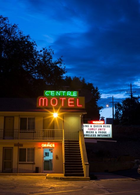 Elko Nevada, Cheap Motels, Super Nana, Scrolling Through Pinterest, Small Town Life, Nostalgic Images, Hotel Motel, Film Inspiration, Vintage Americana