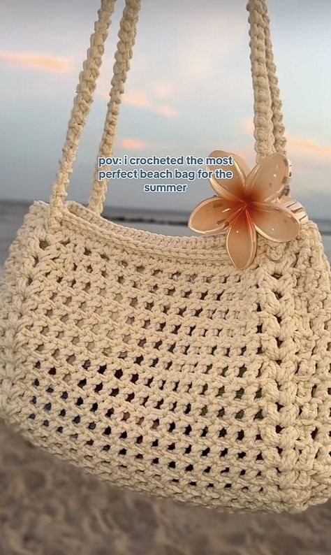 Crochet Side Bag, Hawaii Hair, Flower Claw Clip, Flower Hair Claw, Simple Projects, Practical Kitchen, Mode Crochet, Crochet Tools, Crochet Business