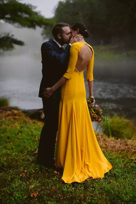 18 Creative Ideas for Your 2021 Wedding Mustard Wedding Dresses, Rainy Skies, Mustard Wedding, Yellow Wedding Dress, Yellow Gown, Alternative Wedding Dresses, Creative Wedding Ideas, Yellow Wedding, Jenny Packham