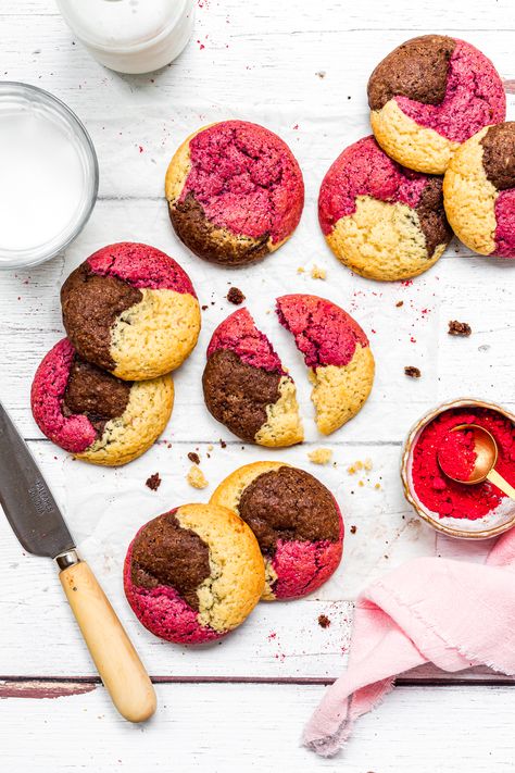 Easy Vegan Neapolitan Cookies (Gluten-Free) – Nourishing Amy Neapolitan Cookies, Cookies Summer, Lemon Sponge Cake, Neapolitan Ice Cream, Vegan Baking Recipes, Cream Cheese Buttercream, Strawberry Cookies, Sugar Cookie Dough, Vegan Cake