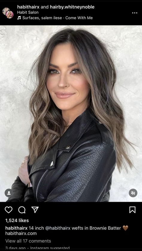 Brunette Hair With Highlights, Brunette Balayage Hair, Brown Hair Balayage, Balayage Brunette, Hair Color And Cut, Hair Inspiration Color, Hair Strand, Hair Inspo Color, Brown Hair Colors