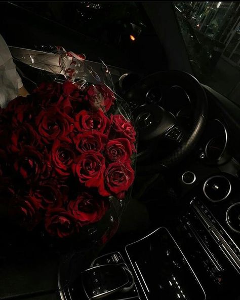 Ig Grid, Black Women In Luxury, Women In Luxury, Dark Red Roses, Aesthetic Dark Academia, Dark Feminine Aesthetic, Dark Feminine, Feminine Aesthetic, Root Chakra