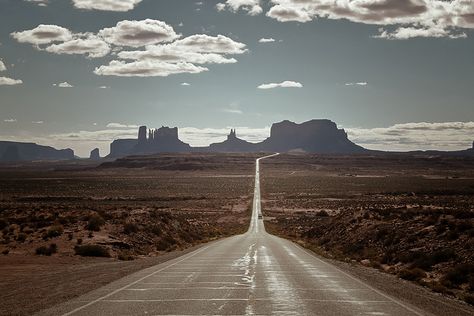 utah In The Middle Of Nowhere, Middle Of Nowhere, A Sky, Travel Places, Open Road, Tucson, Belle Photo, Idaho, Beautiful World