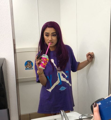 She looked good today Purple Color Hair, Tina Woods, Purple Hair Color, Lifeless Hair, Hair Color Purple, Kehlani, Color Hair, Purple Hair, Purple Color