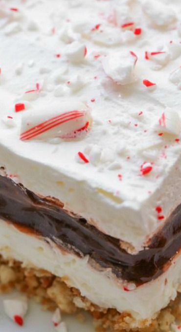 Peppermint Dessert, Favorite Christmas Desserts, Peppermint Recipes, Peppermint Chocolate, Ladies Jewellery, Layered Desserts, Chocolate Delight, Christmas Dessert, Vanilla Wafers