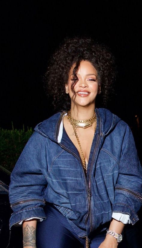 Rhianna Aesthetic 90s, Rihanna 2000's, Looks Rihanna, Rihanna Love, Estilo Tomboy, Mode Rihanna, Rihanna Outfits, Rihanna Looks, Rihanna Photos