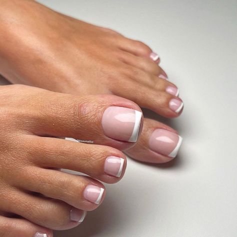 50 Best Wedding Toe Nails : Classic French Pedicure 1 - Fab Mood | Wedding Colours, Wedding Themes, Wedding colour palettes French Toe Nail Designs, Elegant Pedicure, Bridal Toe Nails, French Manicure Toes, Wedding Toe Nails, French Toe Nails, French Pedicure Designs, Wedding Toes, French Toes