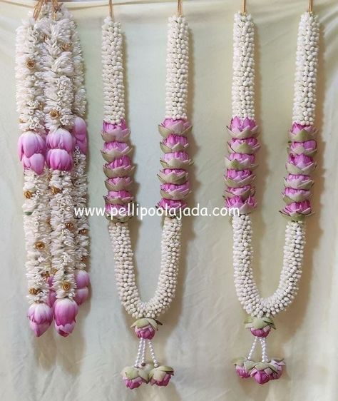 Wedding Malai South Indian, Wedding Malai Design Lotus, Wedding Mala Rose, Lavender Engagement, Rose Garland Wedding, South Indian Wedding Hairstyles, Indian Wedding Garland, Kobbari Bondam, Wedding Platters