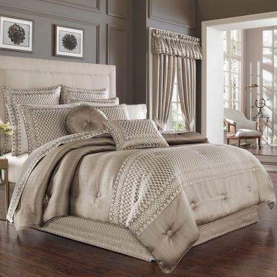 Luxury Comforter Sets, Inspire Me Home Decor, King Comforter Sets, Queen Comforter Sets, Queen Comforter, Bedding Stores, King Comforter, California King, My New Room