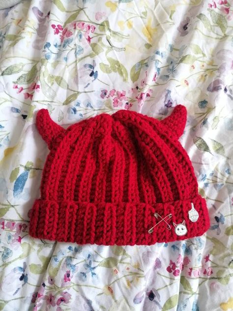 Crochet devil horn beanie❤️ Handmade to order Mystery Rainbow yarn available for a surprise  5-7 days to make Handmade pins optional add-on Unique Crochet Beanie Patterns, Horn Hat Crochet, Crochet Beanie With Horns, Crochet Horn Hat, Crochet Devil Horns Free Pattern, Crochet Hat With Horns, Crochet Devil Hat, Cool Crochet Hat, Crochet Devil Horns